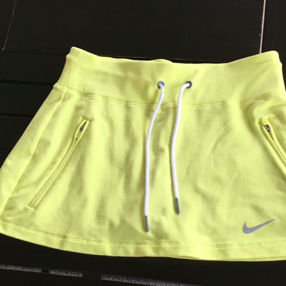 Nike tennis skirt size S